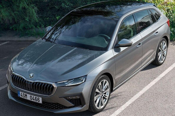 Pregled kombilimuzine Skoda Scala: prenova 1. generacije