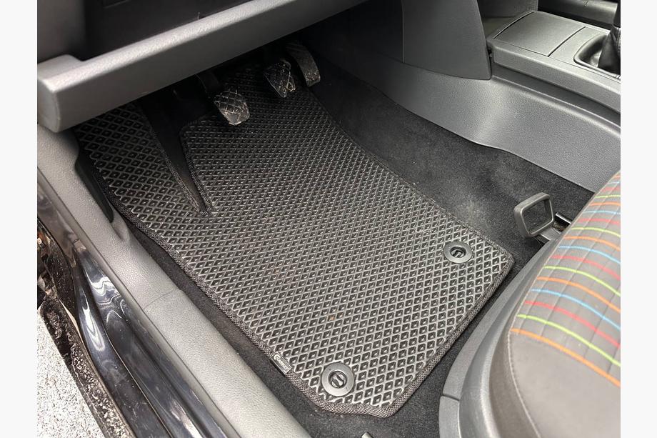 Volkswagen Polo 2001–2009 EVA preproge (HB, 3/5-vratni, črne) Image