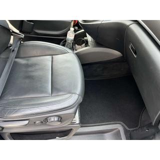 Premium tekstilni tepihi (črni) fotografija 1