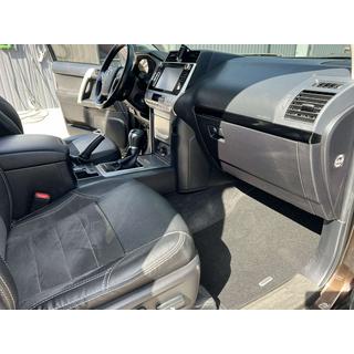 Tekstilne preproge Classic (črne) 7-sedežni, 2013-2022 Toyota Land Cruiser Prado 150 2009–2023 fotografija 2