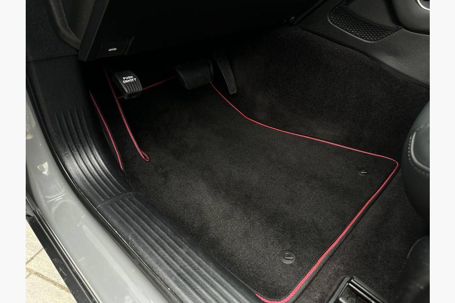 Dodge Challenger 2008–2023 Tekstilne preproge Classic (Kupe, črne) Image