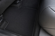 Toyota Rav 4 2019–2025 Tekstilne preproge Classic (Črne) fotografija 2