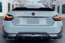 BMW serija 2 G42 2021– MP-Style spojler (črna visok sijaj) fotografija 3