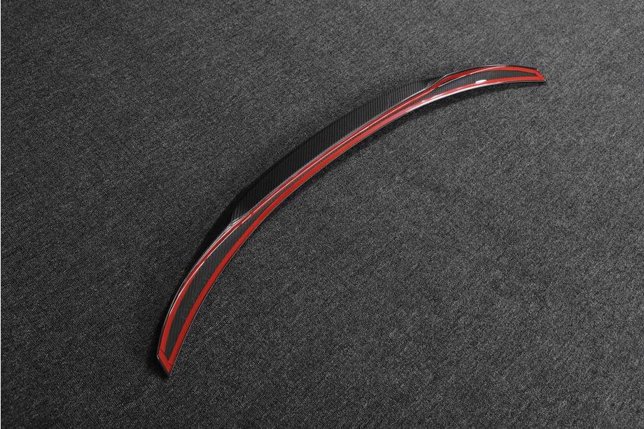 BMW serija 3 F30/F31 2012–2019 Spojler M4-Style V2 (za F30/F80, karbon) Fotografija 5