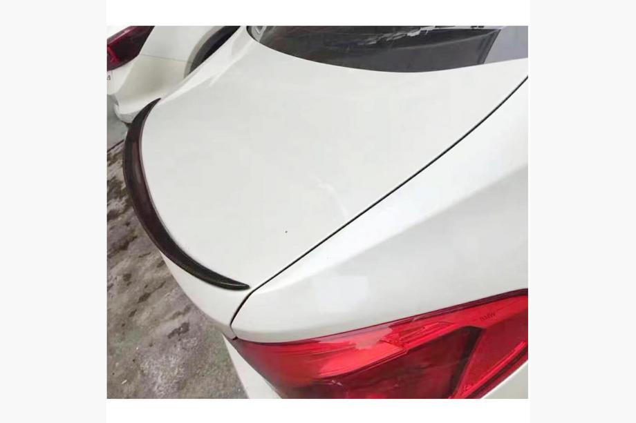 BMW serija 5 G30/G31 2017–2023 Spojler V3 (za G30/F90, karbon) Fotografija 4