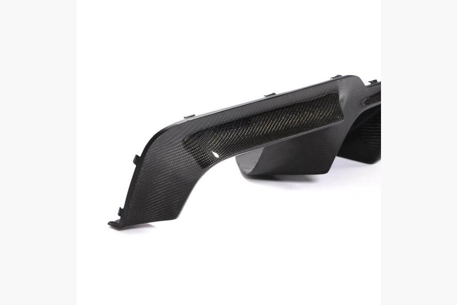 BMW serija 5 F10/F11 2010–2016 Difuzor zadnjega odbijača Carbon V2 (za M5) Fotografija 5