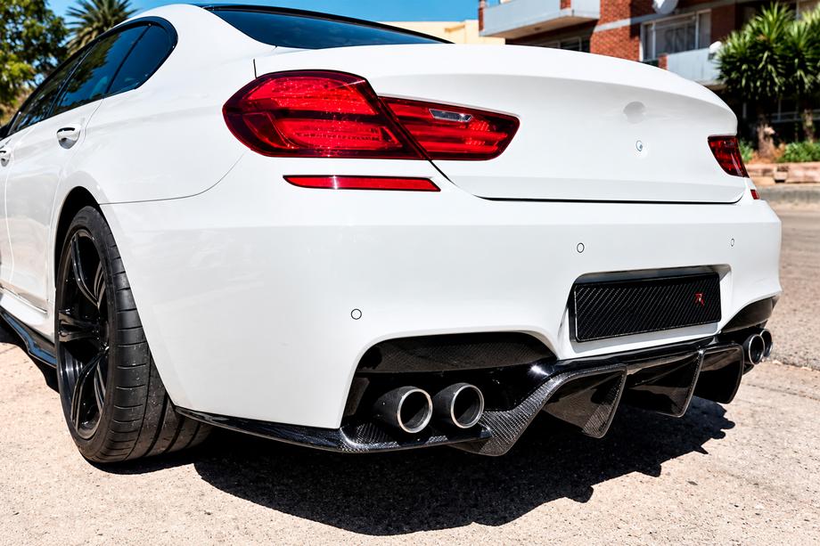 BMW serija 6 F12/F13/F06 2011–2018 Difuzor zadnjega odbijača V1 (za M6, karbon) Image