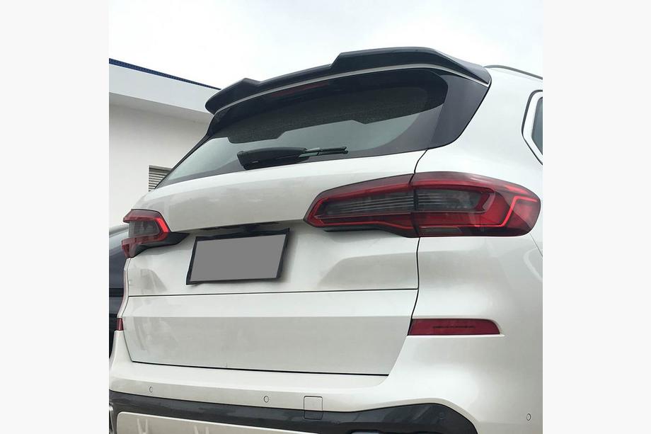 BMW X5 G05 2019–2026 Spojler zadnjega stekla V1 (naravni karbon) Image