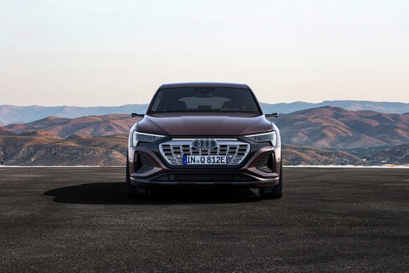Test premium kupejevskega SUV-ja Audi Q8 e-tron Sportback