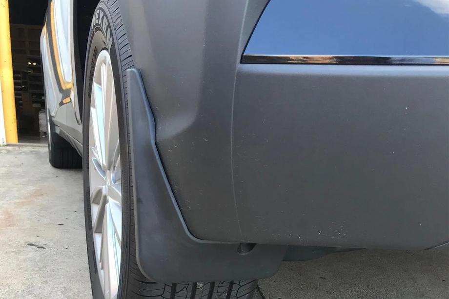 Hyundai Kona 2017–2023 Blatniki Premium (4 kosi, za bencinska vozila) Image