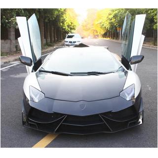 Pokrov motorja (karbon) Lamborghini Aventador 2011–2022 fotografija 2