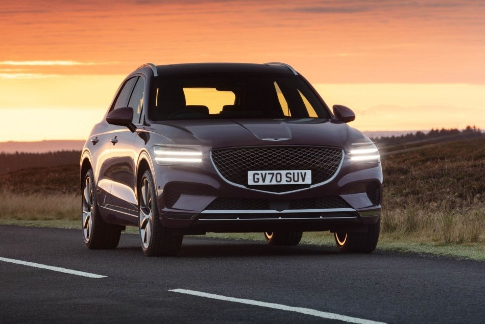 Test premijskega križanca Genesis GV70