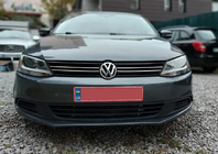 Volkswagen Jetta 2011–2018 Nerjaveče letvice za masko 2011-2014 (4 kos) fotografija 1