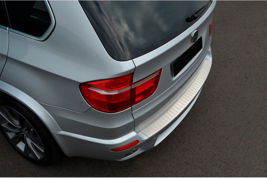 BMW X5 E70 2007–2013 Zaščitna letev za zadnji odbijač OmsaLine (nerjaveče jeklo) Fotografija 3