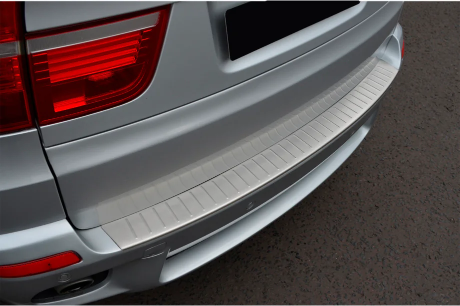 BMW X5 E70 2007–2013 Zaščitna letev za zadnji odbijač OmsaLine (nerjaveče jeklo) Fotografija 2