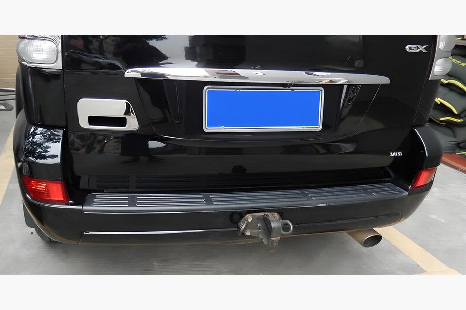 Toyota Land Cruiser Prado 120 2002–2009 Okrasna obloga ročaja prtljažnih vrat (nerjaveče jeklo) Carmos - turško nerjaveče jeklo Fotografija 4
