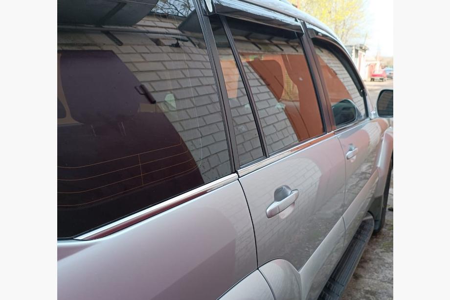 Toyota Land Cruiser Prado 120 2002–2009 Zunanje okenske obrobe (6 kos, nerjavno jeklo) Carmos - turško nerjaveče jeklo Image