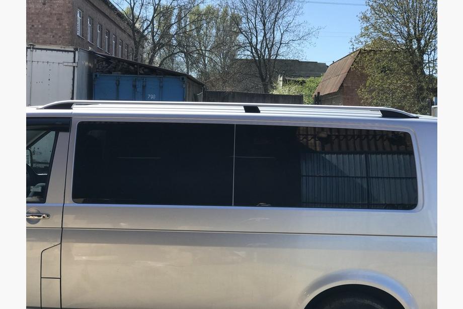 Volkswagen T5 Multivan 2003–2010 Strešne vzdolžne letve CROWN (mat siva) Fotografija 9