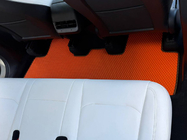 Tesla Model Y 2020– EVA talne preproge (2020-2024, Oranžna) fotografija 3
