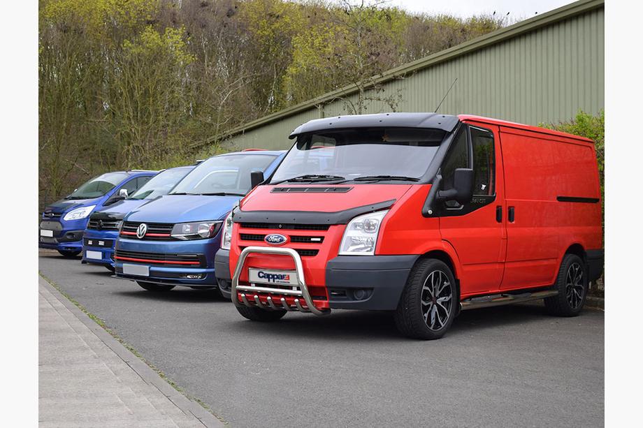 Ford Transit 2000–2014 Vizir na vetrobransko steklo (črn sijaj, 5 mm) Fotografija 17