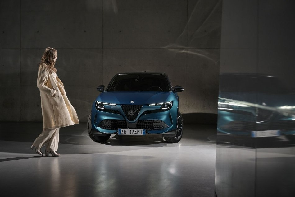 Alfa Romeo Junior Hybrid: test crossoverja