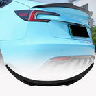 Tesla Model 3 2017– Spojler FRP V4 (2023-2025) fotografija 1