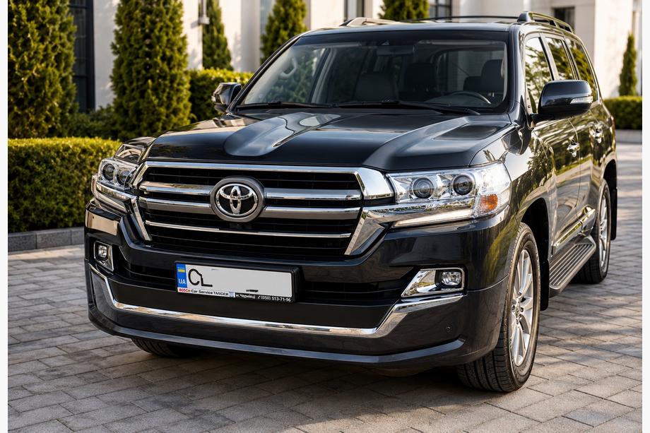 Toyota Land Cruiser 200 2007–2021 Sprednji lip spojler 2016↗ (Executive 2019) Črna barva Fotografija 5