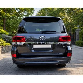 Zadnji difuzor 2016-2021 (Executive 2016) Toyota Land Cruiser 200 2007–2021 fotografija 2