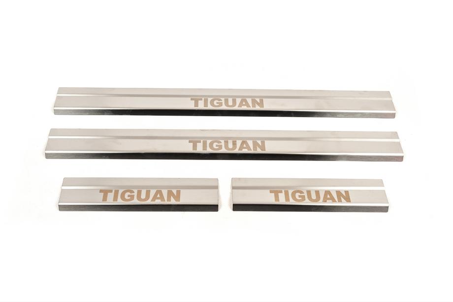 Volkswagen Tiguan 2007–2016 Obloge pragov Carmos (4-delni komplet, inox) Image
