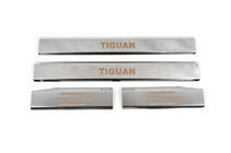 Volkswagen Tiguan 2007–2016 Carmos obloge notranjih pragov (4 kosi, nerj. jeklo) fotografija 2