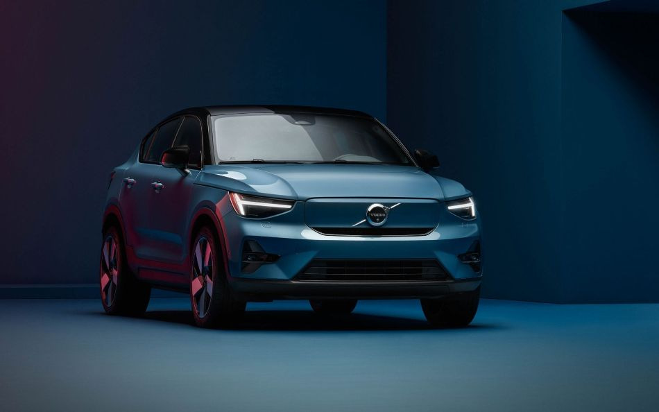 Pregled tehnološkega in elegantnega Volvo C40 Recharge