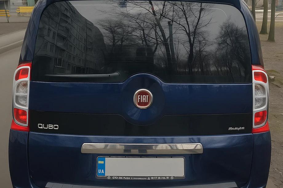 Peugeot Bipper 2008–2017 Okrasna obloga zavornih luči (2 kosa, nerjaveče jeklo) Image