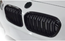BMW serija 1 F20/F21 2011–2019 M-Look ledvičke (2015-2019, črna visok sijaj) fotografija 1