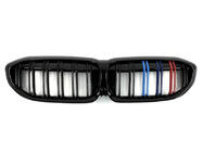 BMW serija 3 G20/G21 2018– Ledvične rešetke M-Look V2 (2018-2022, M-Color s črnim robom) fotografija 2