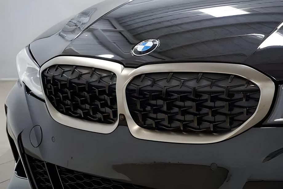 BMW serija 3 G20/G21 2018– Ledvičke Diamond Black (2018-2022, kromiran rob) Image