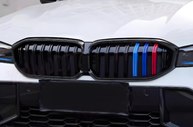 BMW serija 3 G20/G21 2018– Ledvične maske 1 prečka (2022+, M-Color) fotografija 1