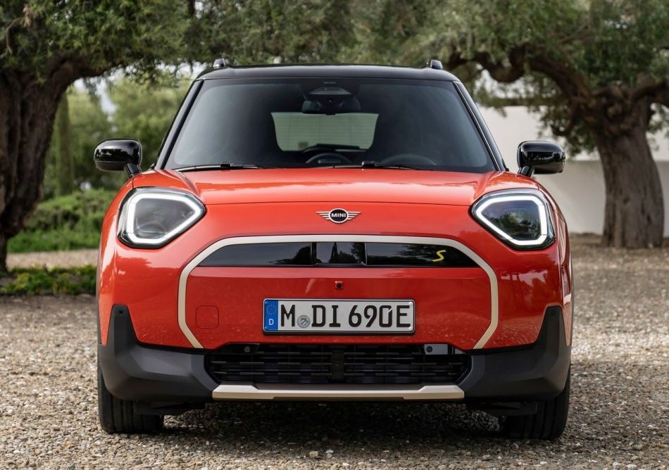 Preizkus električnega crossoverja MINI Aceman