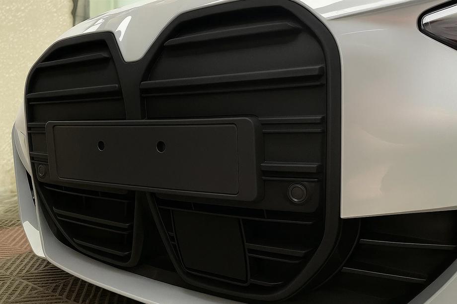 BMW serija 4 G22/23/26 2020– CS-Style ledvičke (za I4 G26,2022+, mat črna) Image