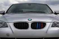 BMW Serija 5 E60/E61 2003–2010 Ledvične rešetke M-Look (M-Color s kromiranim robom) fotografija 1