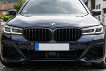 BMW serija 5 G30/G31 2017–2023 Sprednja maska 1 Bar (2021+, mat črna) fotografija 1