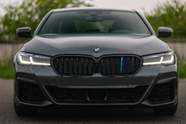 BMW serija 5 G30/G31 2017–2023 Ledvičke 1 Bar (2021+, M-Color) fotografija 1