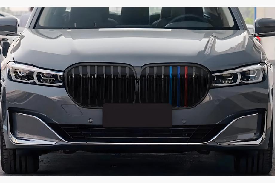 BMW serija 7 G11/G12 2015–2022 Ledvična maska 1-letvna (2019-2022, M-Color) Image