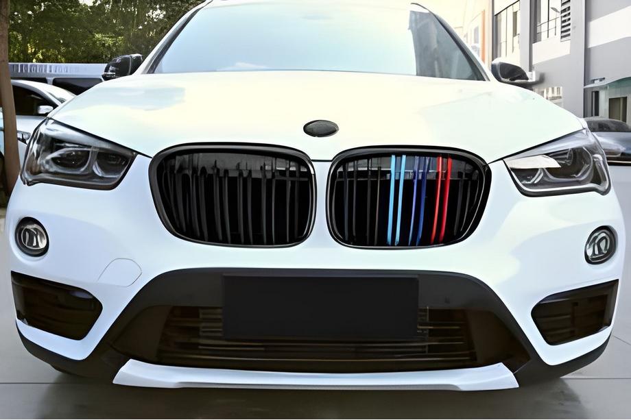 BMW X1 F48 2015–2022 M-Look ledvičke (2015-2019, M-Color) Image