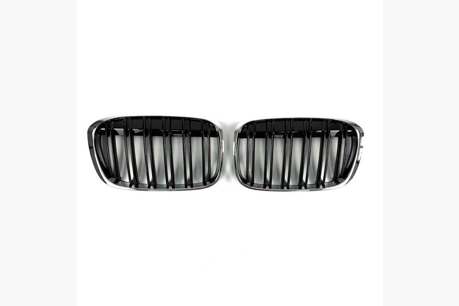 BMW X1 F48 2015–2022 M-Look ledvične maske (2015-2019, sijajno črna s kromiranim robom) Fotografija 2
