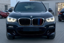 BMW X3 G01 2018– Ledvična maska 1 Bar (2018-2021, M-Color s kromiranim okvirjem) fotografija 1