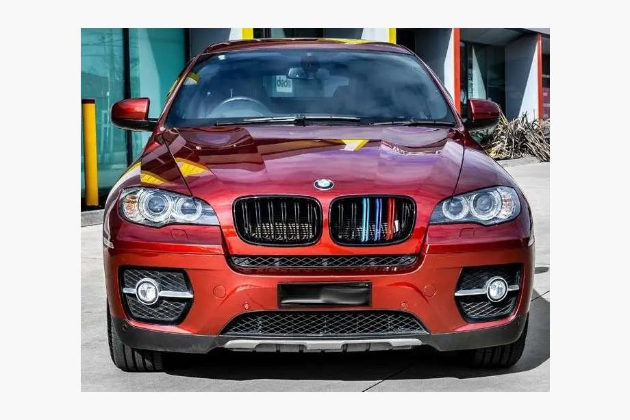 BMW X6 E71 2008–2014 M-Look ledvične rešetke (M-Color) Image