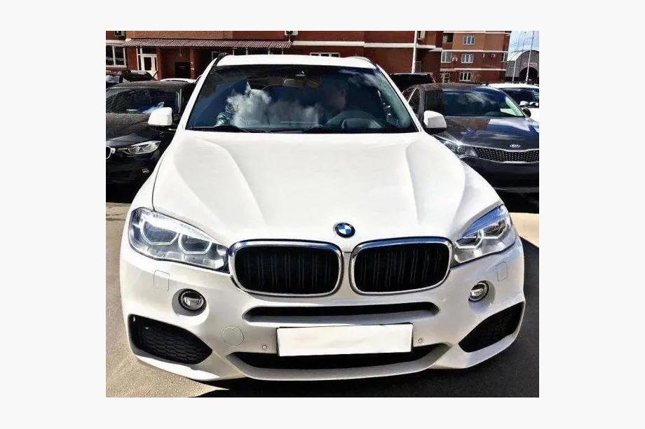 BMW X6 F16 2014–2019 M-Look ledvični rešetki (črni sijaj s krom obrobo) Image