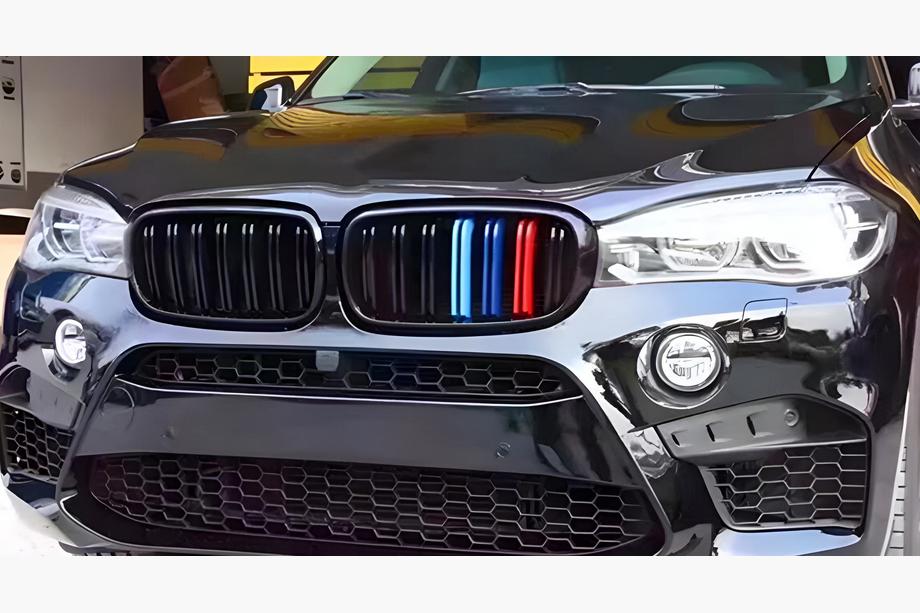 BMW X5 F15 2013–2018 M-Look ledvične rešetke (M-Color) Image