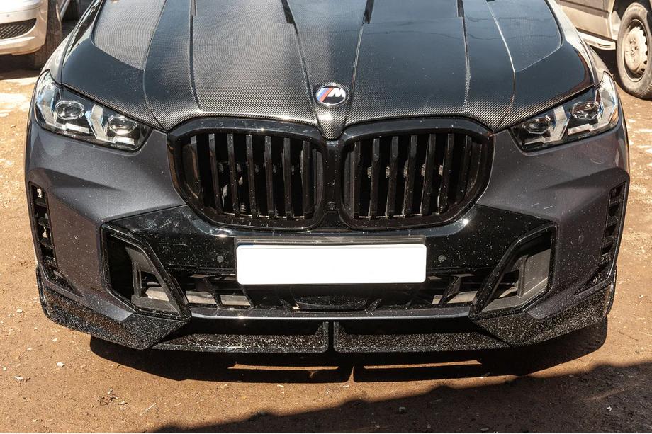 BMW X5 G05 2019–2026 Ledvičke 1 Bar (2023+, sijajno črna) Image