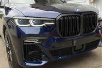 BMW X7 G07 2019– Ledvične rešetke M-Look (2019-2022, mat črna) fotografija 3